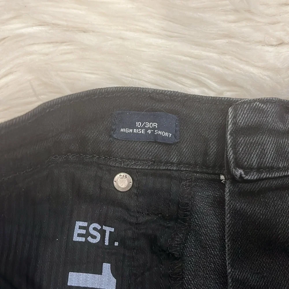 GAP stretch denim high rise 4” shorts washed black 10/30